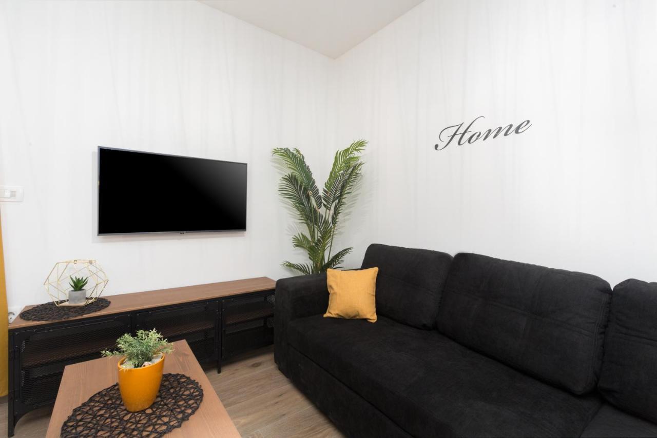 Apartments Residence Radovan 1 波雷奇 外观 照片
