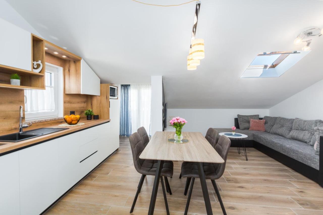 Apartments Residence Radovan 1 波雷奇 外观 照片