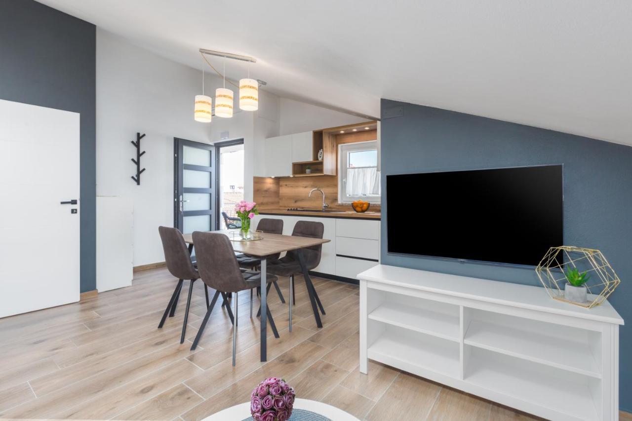Apartments Residence Radovan 1 波雷奇 外观 照片