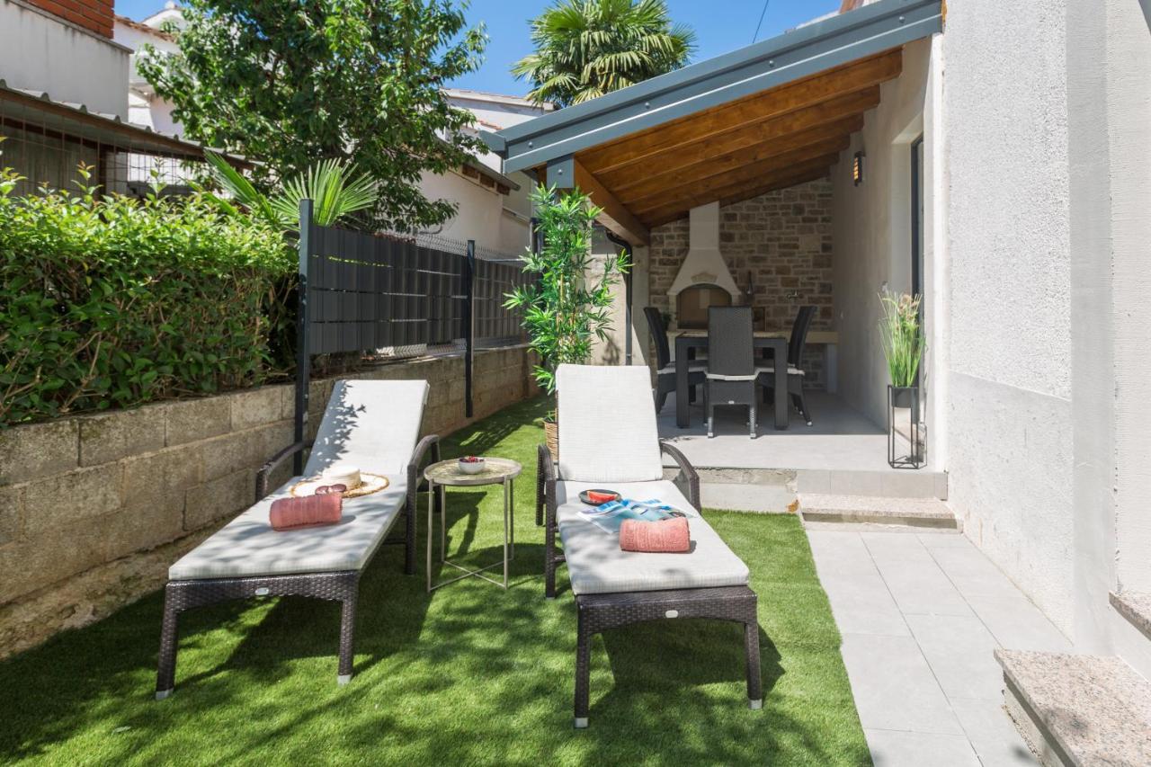 Apartments Residence Radovan 1 波雷奇 外观 照片